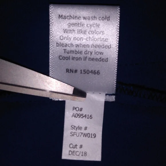 *SOLD on eBay* 41 Hawthorn Loose Slit Back Sleeveless Blouse - Picture 7 of 8